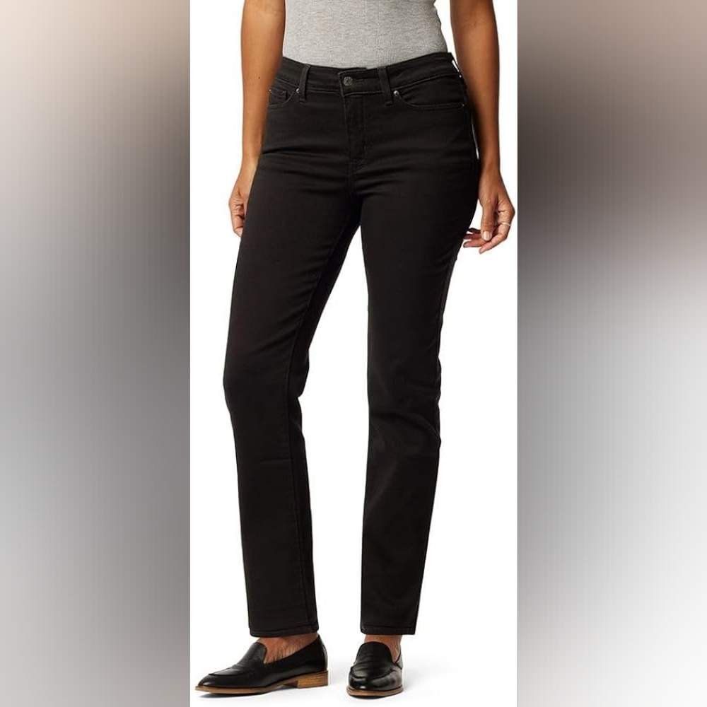 Levi's Women's Black Straight-Leg Jeans